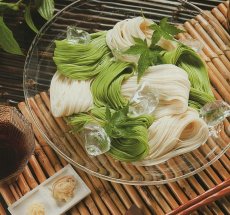 彩り良く盛り付けて